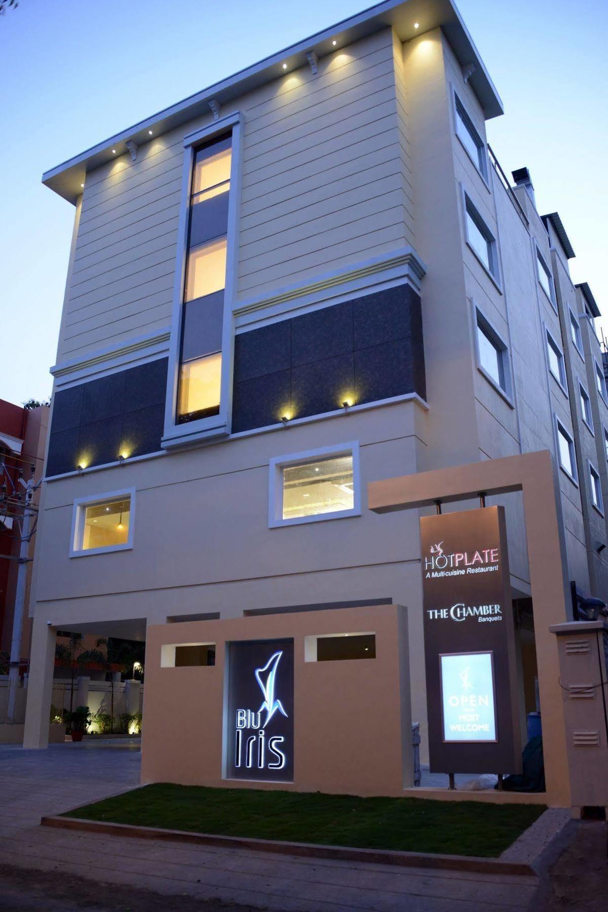Blu Iris Hotel Chennai Exterior photo