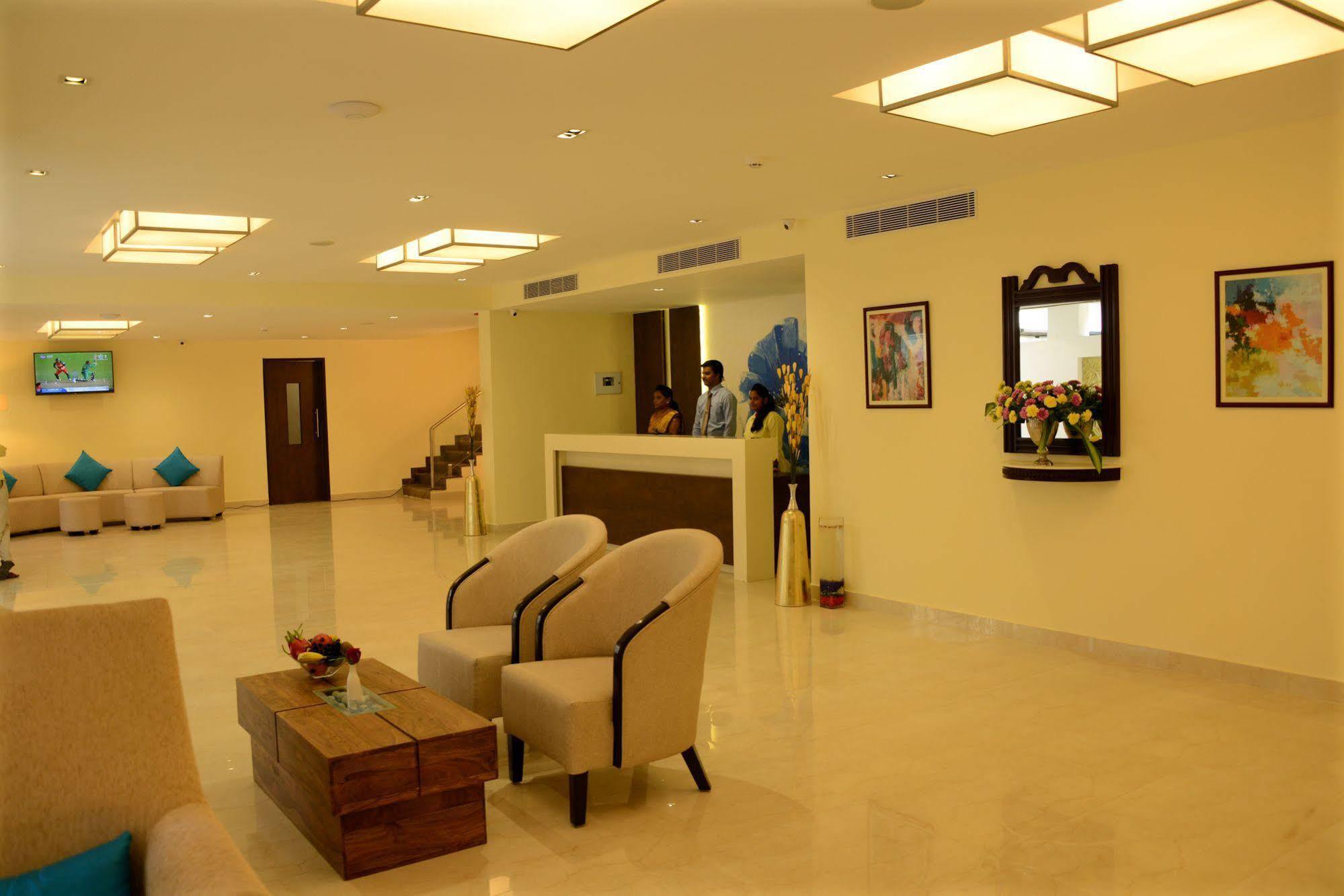 Blu Iris Hotel Chennai Exterior photo