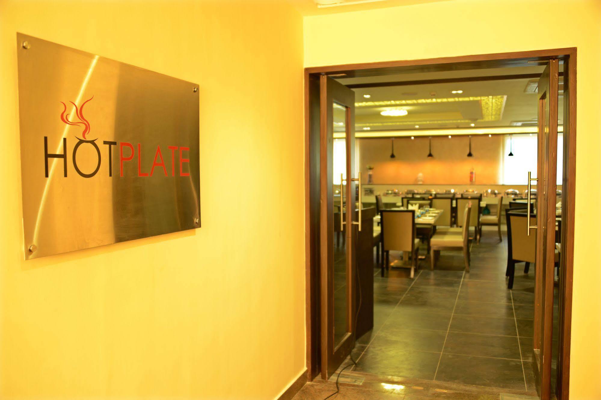 Blu Iris Hotel Chennai Exterior photo