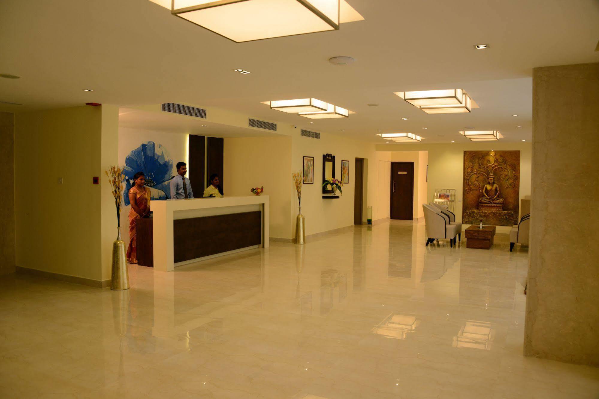 Blu Iris Hotel Chennai Exterior photo