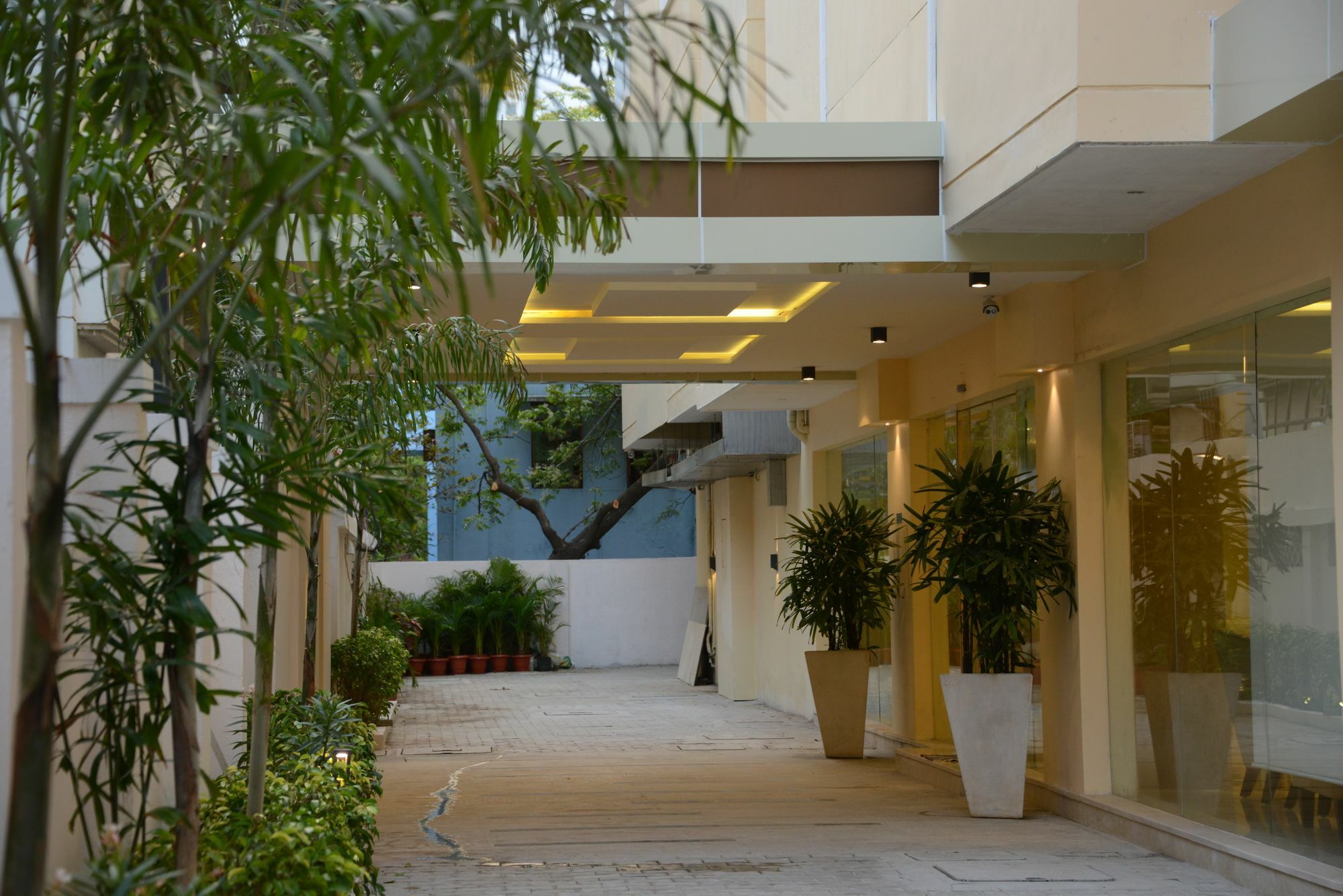 Blu Iris Hotel Chennai Exterior photo
